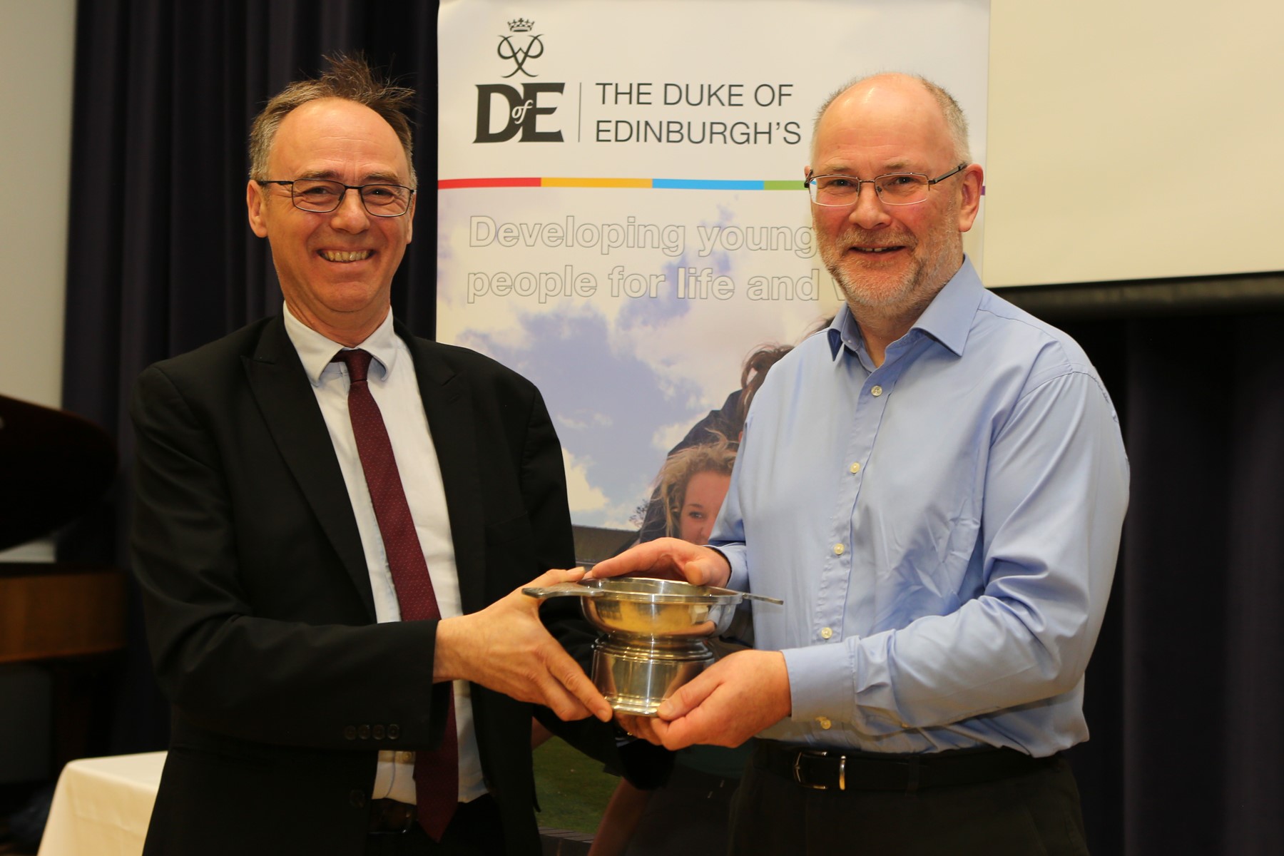 Alasdair Allan presenting the award to Donal Macsween