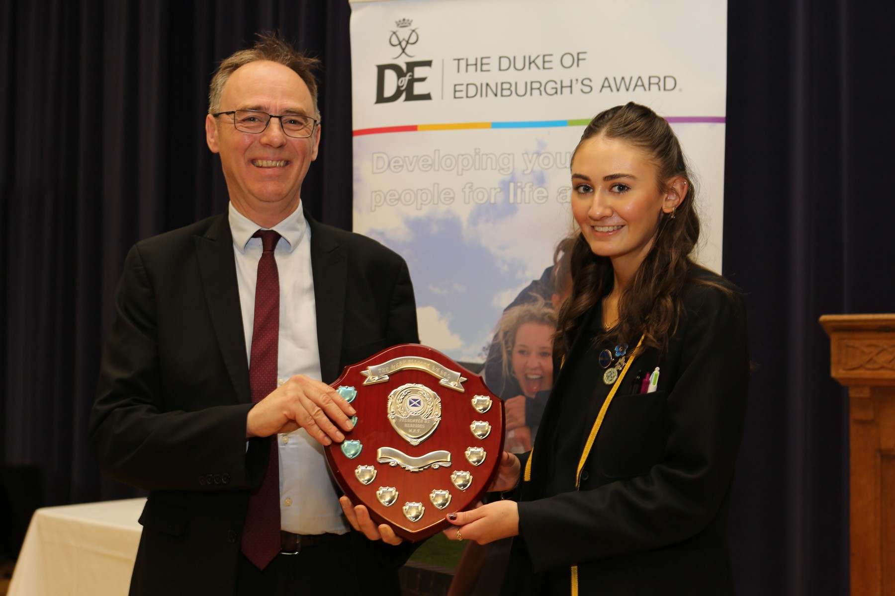 Alasdair Allan presenting the award to Katie Shaw