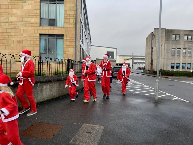 Santa runners